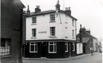 The Greyhound, seen from Langley Street, about 1960 [WB/Flow4/5/Lu/Grey1]